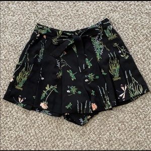 aritzia printed shorts